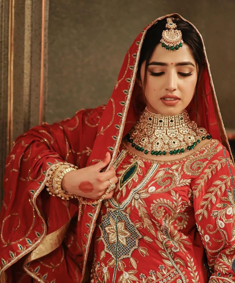 Bridal suit
